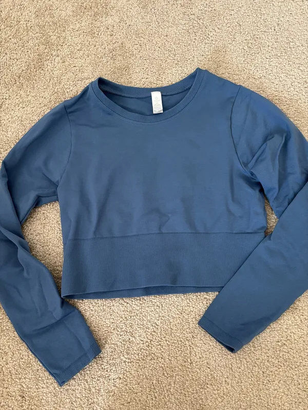 Offline by aerie long sleeve cropped workout top - Image 2