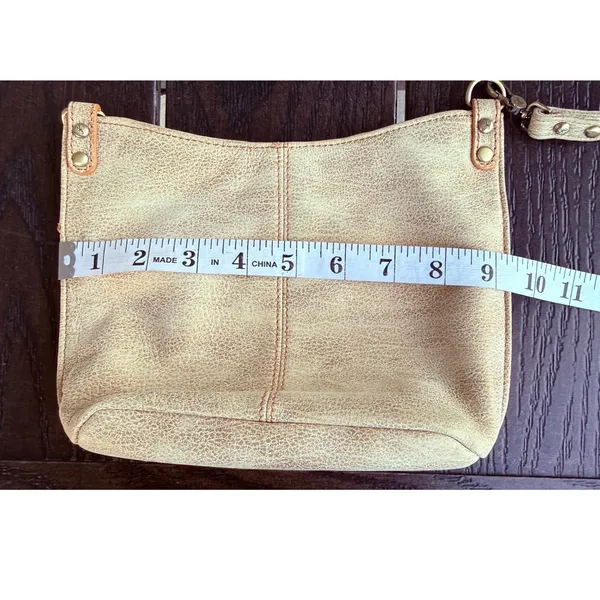 HOBO White/Ivory Gold Patina Leather Small Crossbody Bag Purse Adjustable Strap - Image 7