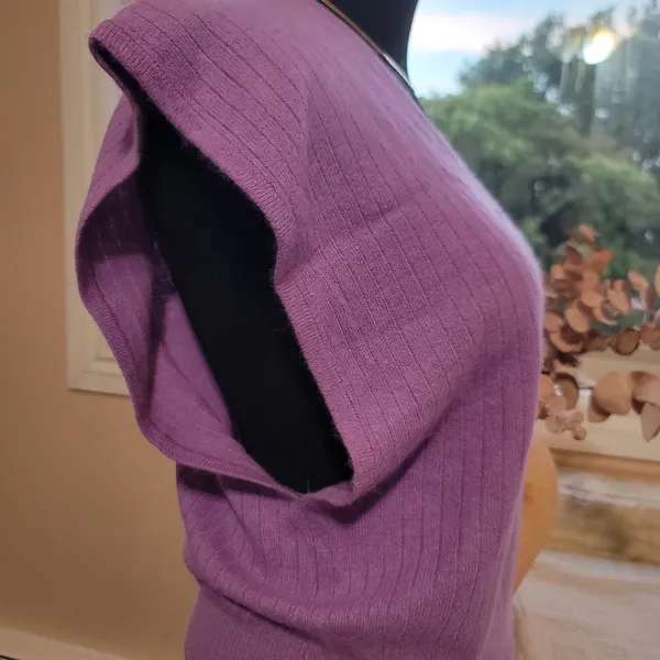 Gotham Vintage Purple V-Neck Women's Sweater Lambswool - Image 4