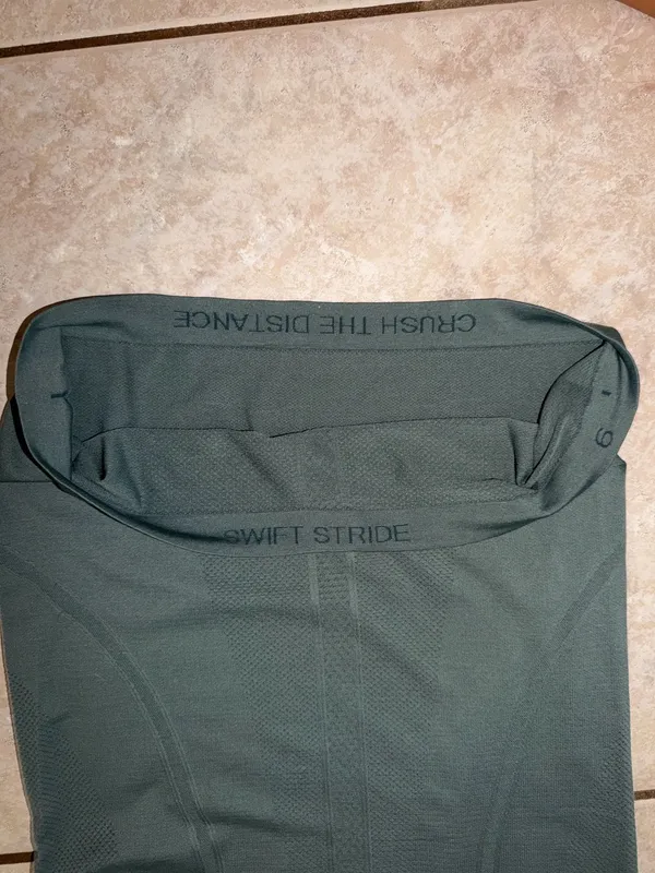 Swiftly Lululemon Tech Short Sleeve - Image 3