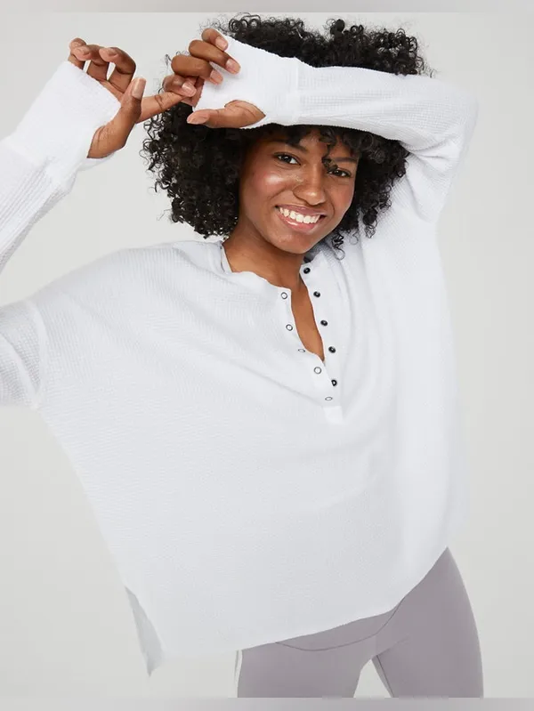 Aerie Offline Wow! Waffle Henley T-Shirt in White Size XS New with tags - Image 3