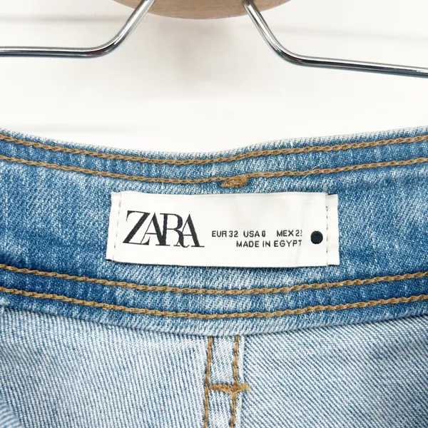 Zara Womens Medium‎ Wash High Rise Raw Hem Baggy Wide Leg Barrel Jeans Size 0 - Image 5