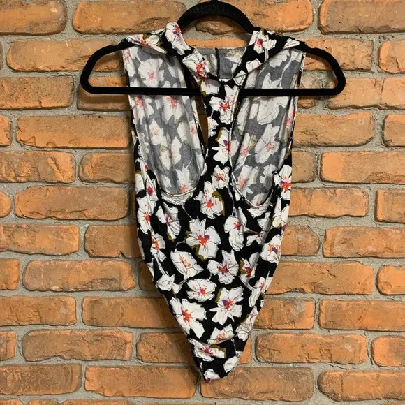 Free People Intimately Sure Please Floral Bodysuit Womens‎ XS Sleeveless Black - Image 2