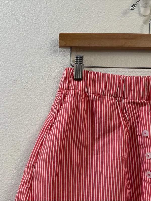Daily Drills Poplin Resort Shorts in Red Stripes Size XS/S - Image 6