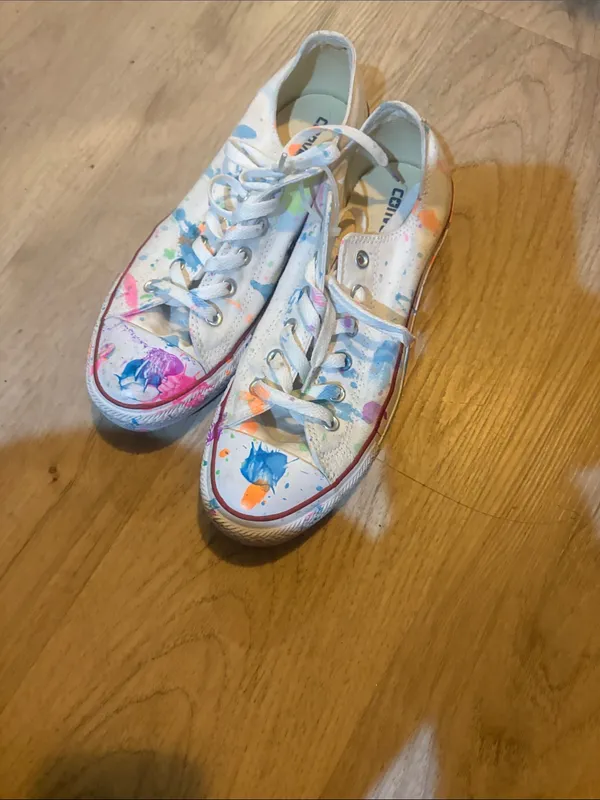 Converse White Low Top Sneakers with Bright Paint Splatter size 10 - Image 4