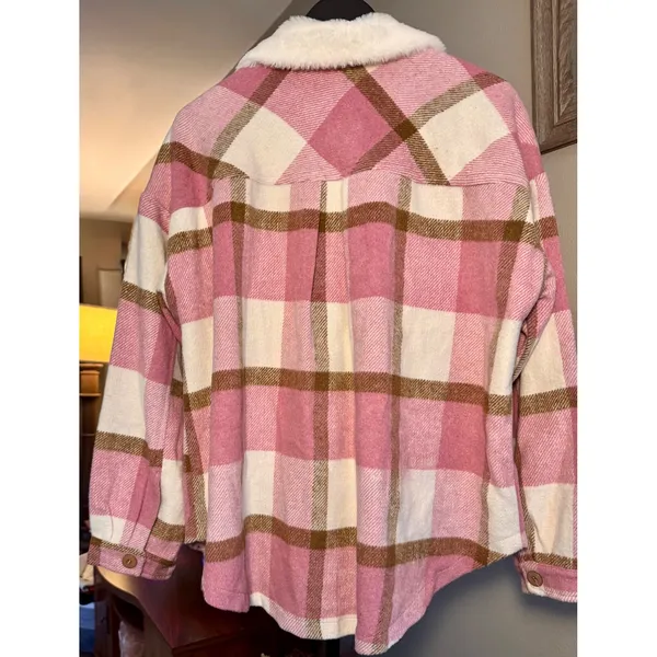 Umgee Pink Plaid Faux Fur Collar Shacket Button Front Jacket A0451 Womens Medium - Image 4