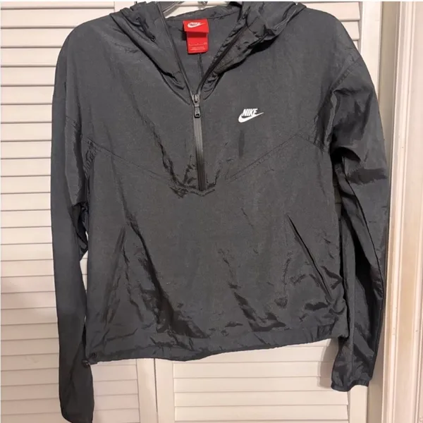 NIKE BLACK HOODED WINDBREAKER SIZE SMALL - Image 10