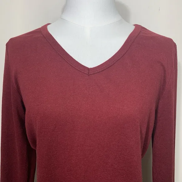 Yidarton V-Neck‎ Top Womens Small Burgundy Long Sleeve Curved Hem Solid Tee - Image 3
