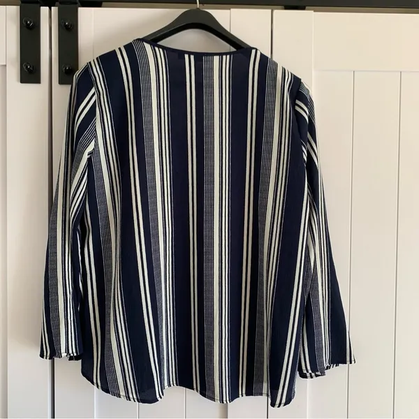 Karina & Chloe Womens XL Navy White Stripe Lace Up Peasant Boho Blouse Top - Image 4