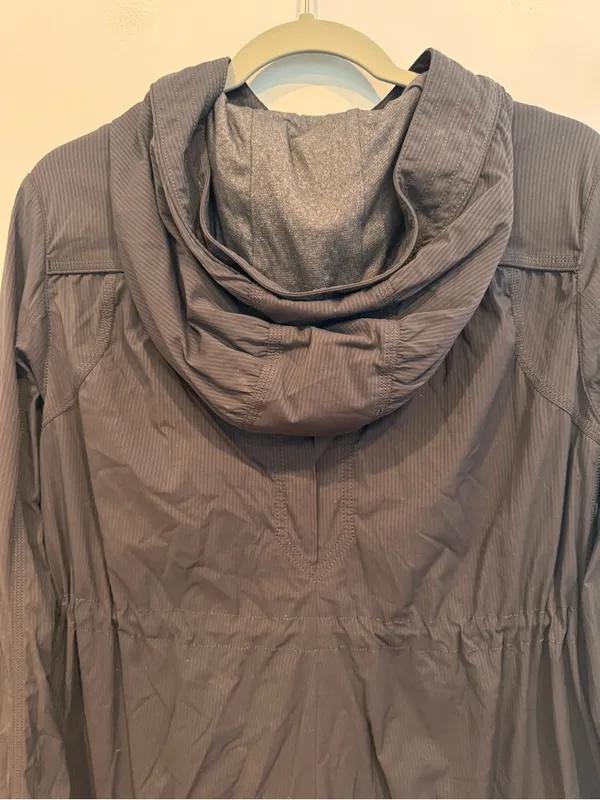 Lululemon Apres Practice Anorak Jacket Coal Grey Pinstripe Size 4 - Image 8