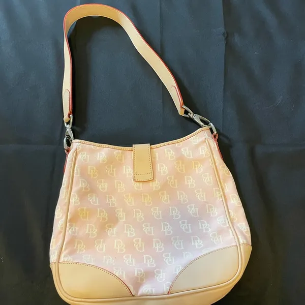 Dooney & Bourke Authentic Vintage Pink Handbag Excellent Condition - Image 4
