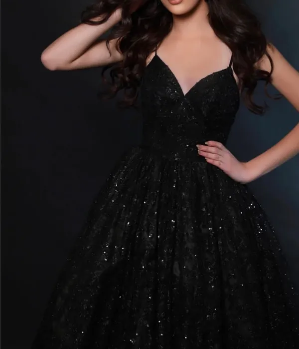 Sherri Hill Prom - Image 3