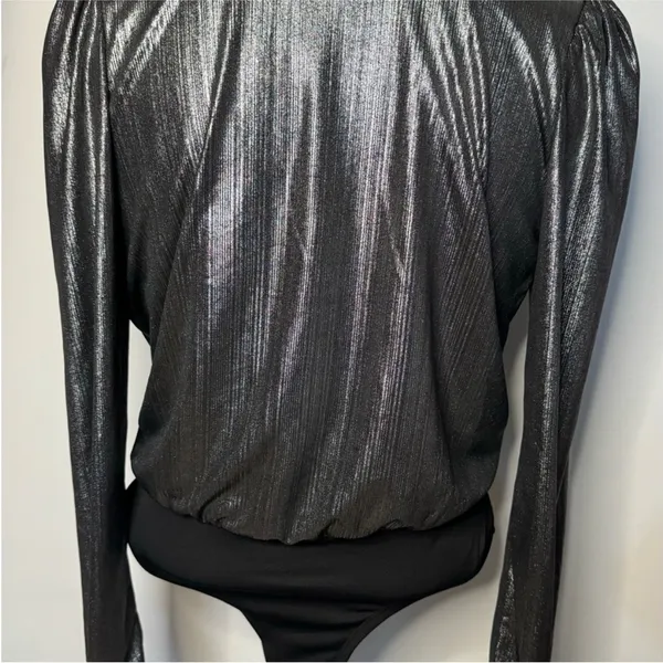 NWT Good Luck Gem Silver Metallic Puffy Long Sleeve Open Back Blouse Bodysuit S - Image 3
