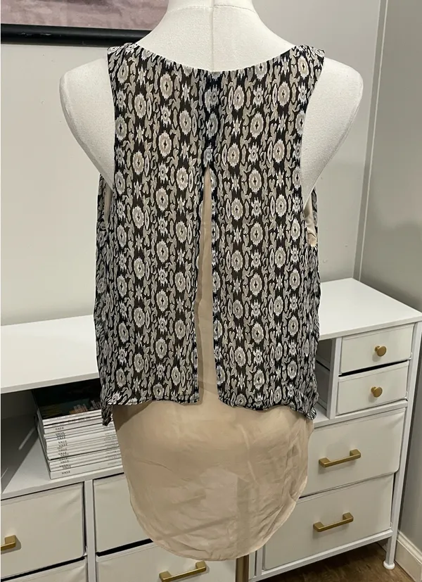 Maurices Sheer Hi-Low Blouse (L) - Image 3