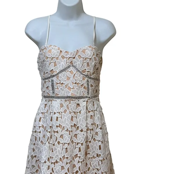 Lulus White Floral Lace Midi Dress Nude Lining Sweetheart JMD4423 Small - Image 4