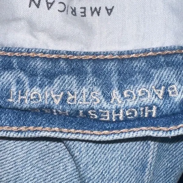 American Eagle Strigid Baggy Straight Jeans Women's 6R High Rise Distressed - Image 4