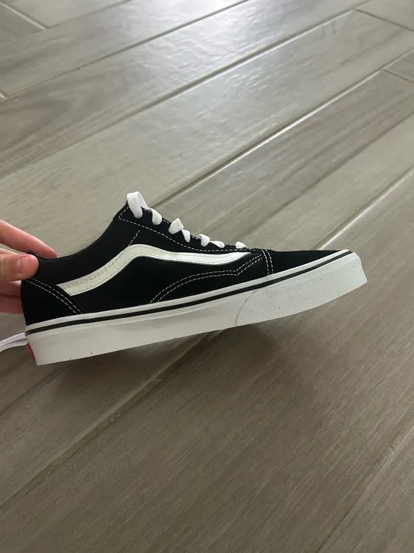Black and white vans - Image 6
