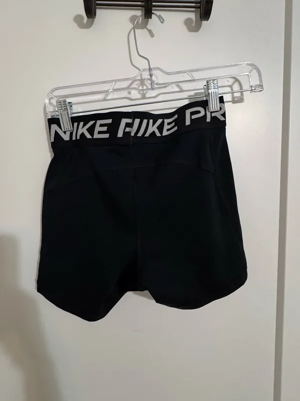 Nike Pros Black - Image 2