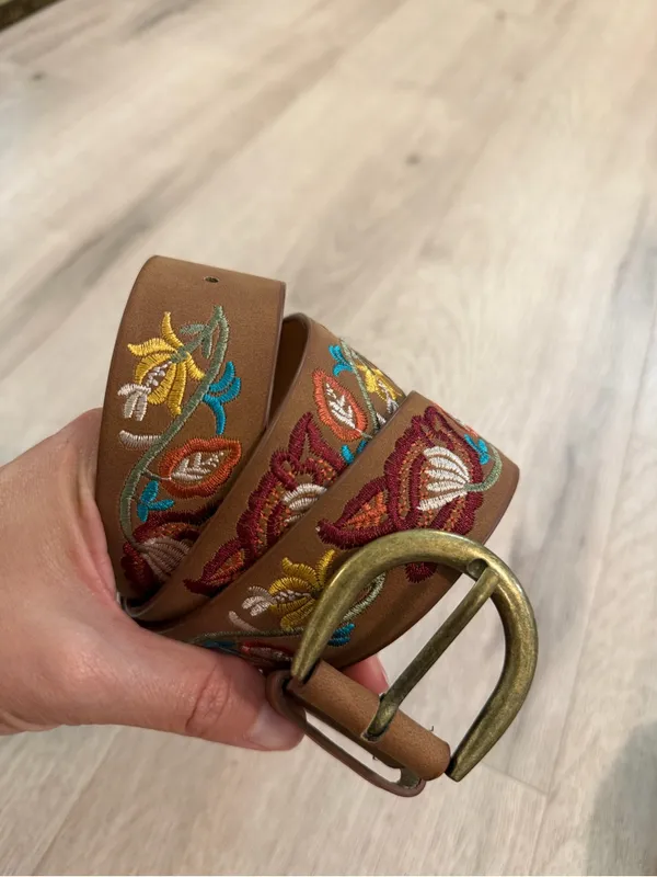Embroidered Floral Tan Vegan Leather Belt - Image 2
