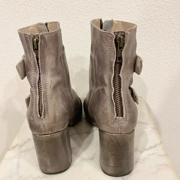Freebird by Steven Joey Heeled Booties Size 8 EUC - Image 4