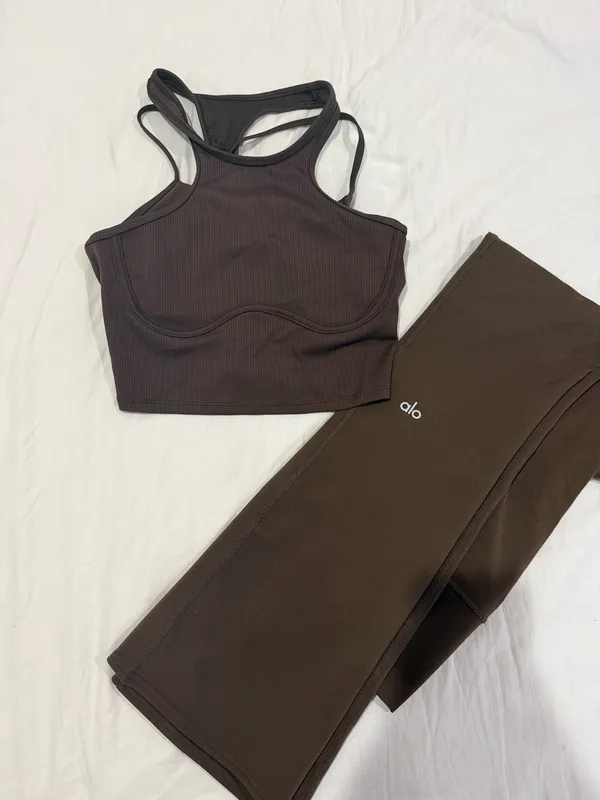 Alo Yoga Tank - Image 3
