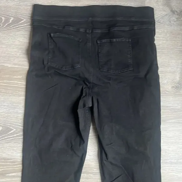NEW Spanx Vintage Distressed Ankle Skinny Jeans - Image 10