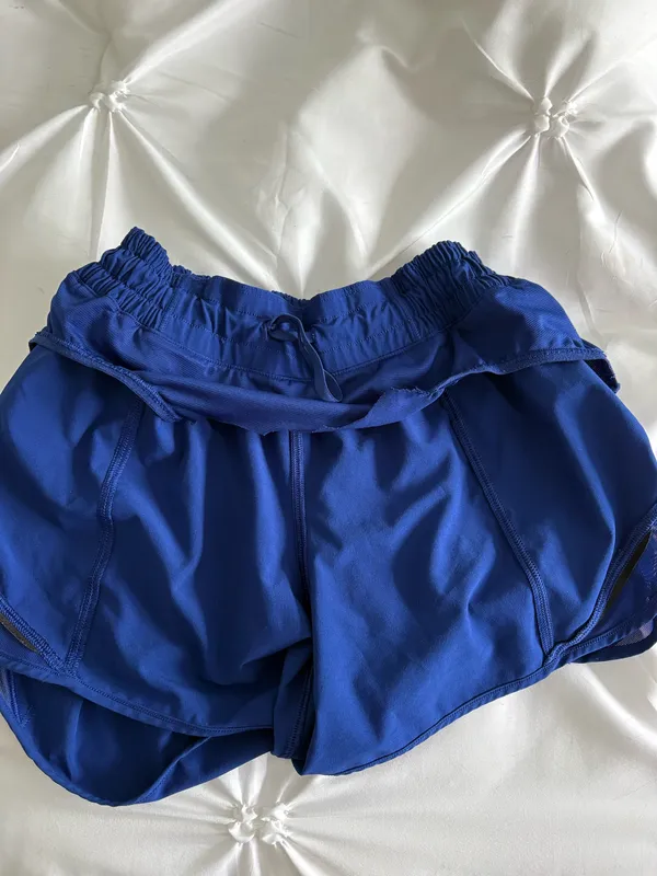 Lululemon Shorts 4" Hotty Hot ✨NO LINER✨ - Image 3