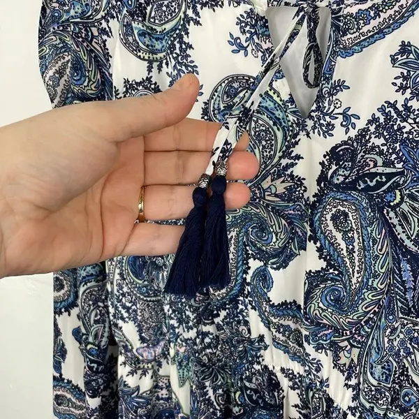 DR2 by Daniel Rainn Blue White Paisley Shift Dress Tassel Tie Neck Split MEDIUM - Image 4
