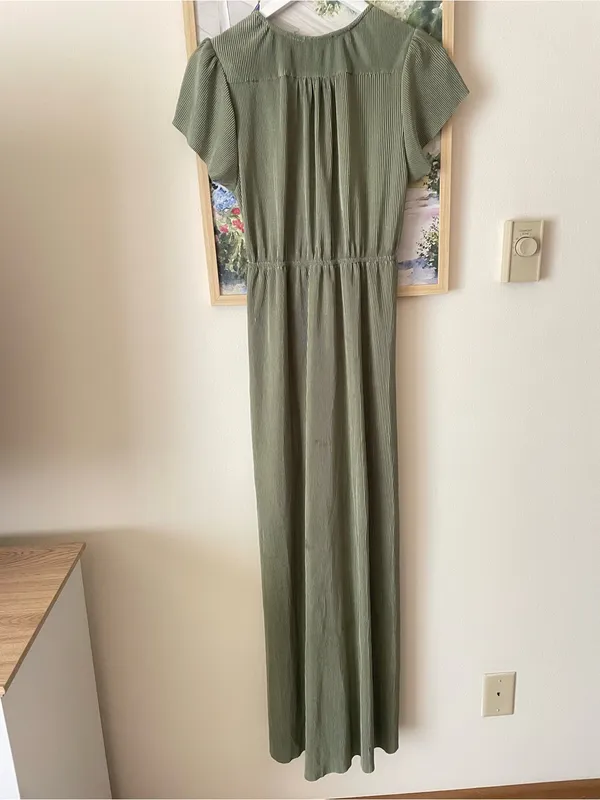 Baltic Born Athena Pleated Maxi Dress Sage Green Large - Image 8