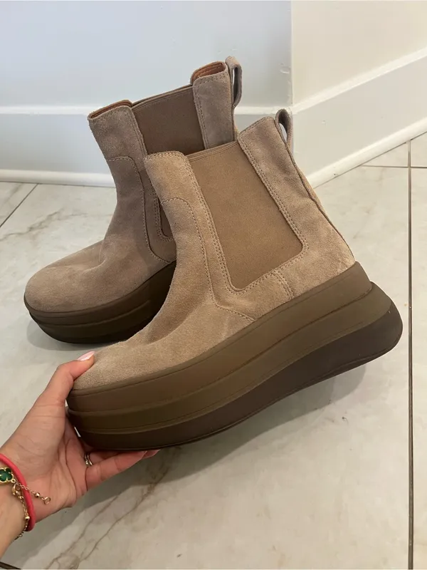 Fitflop Taupe F-MODE Stack Suede Chelsea Boots Size 9 US $200 - Image 3
