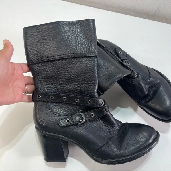 Born Boots Wmn 7.5 Gilary Blck Pebbled Leather Moto Block Heel Biker Belt Strap - Image 5
