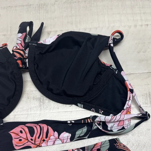 BOGO Cupshe Twilight Garden Underwire Bikini Top & High Cut Bottoms Set - Image 10