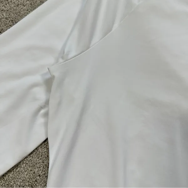 NWT Gymshark Women’s Training Crop Longsleeve Shirt Top Activewear in White L - Image 14
