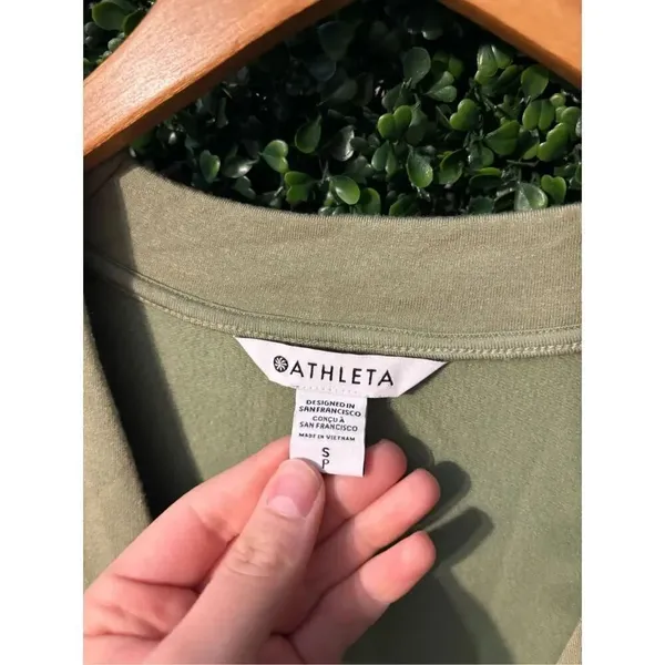 Athleta Purana V Neck Wrap Sweatshirt Green Heather Size Small - Image 3