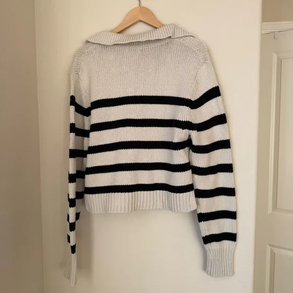 DISSH Colbie Sweater Size Small - Image 2
