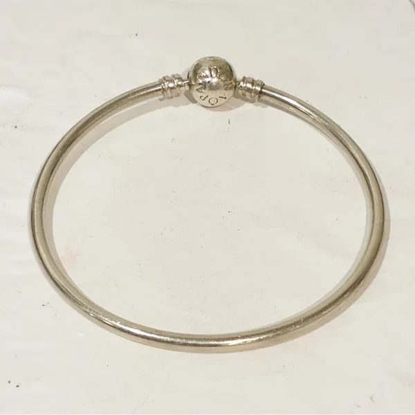 PANDORA‎ Smooth 925 Silver Logo Clasp Charm Bracelet 590728 - Image 2