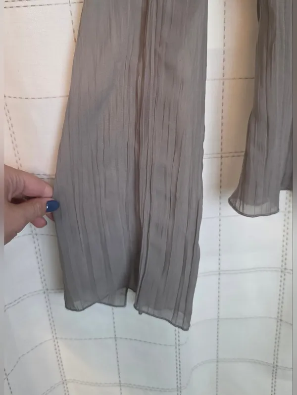 Divided Crinkle Semi Sheer Top - Image 5