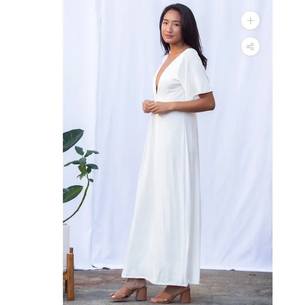 Ten Tomorrow Ivory Kori Pleated Maxi Dress Deep V Neck XS Coastal Minimalist - Image 2