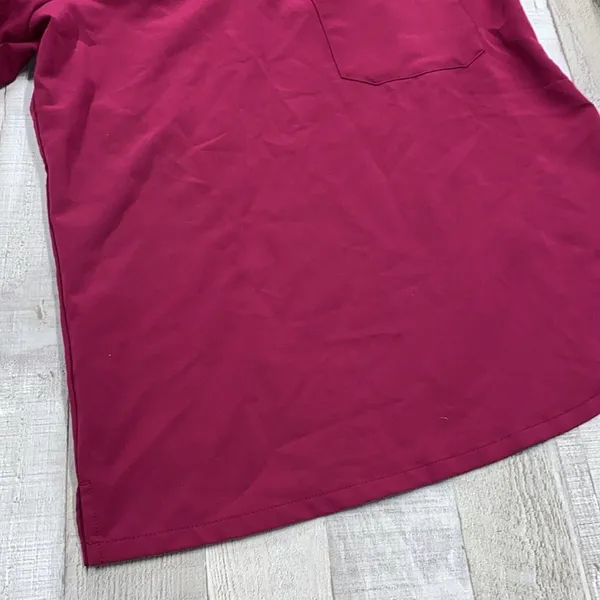 FIGS nurses scrub top size small - Image 5
