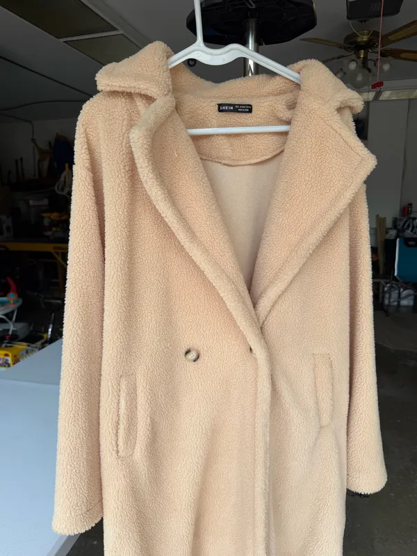SHEIN Women’s Teddy Fleece Coat Size L 8/10 Beige Sherpa Long Jacket - Image 2