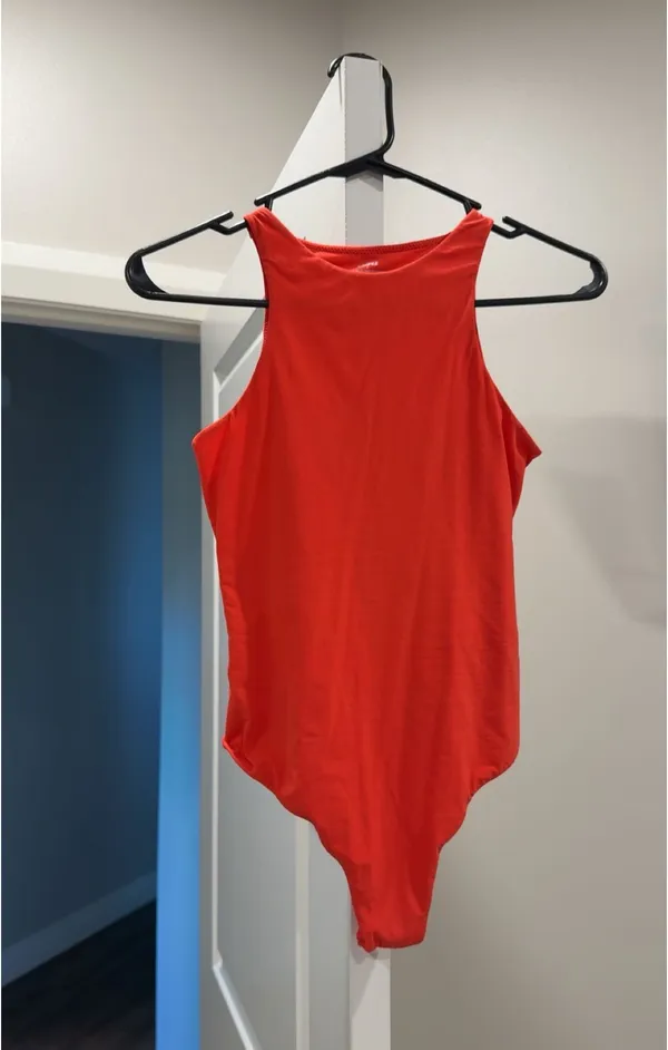 SKIMS Bodysuit - Image 4