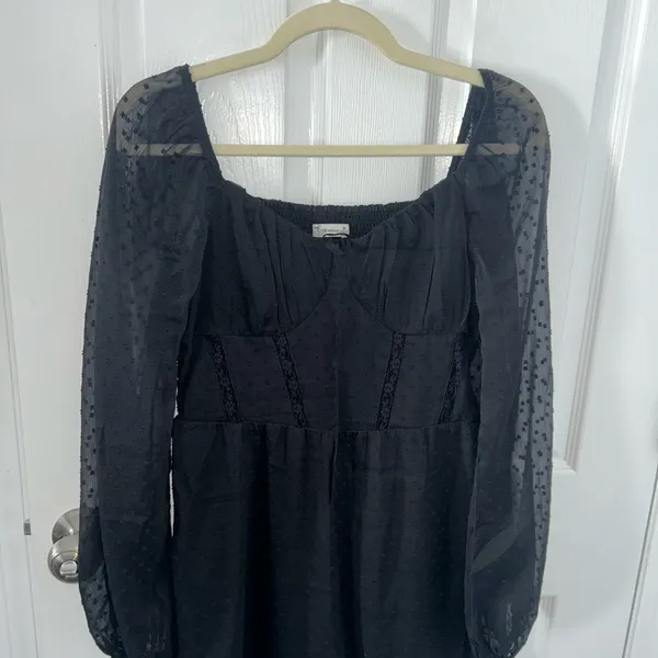 Elegant Black Sheer Sleeve Women's Dress - Image 5