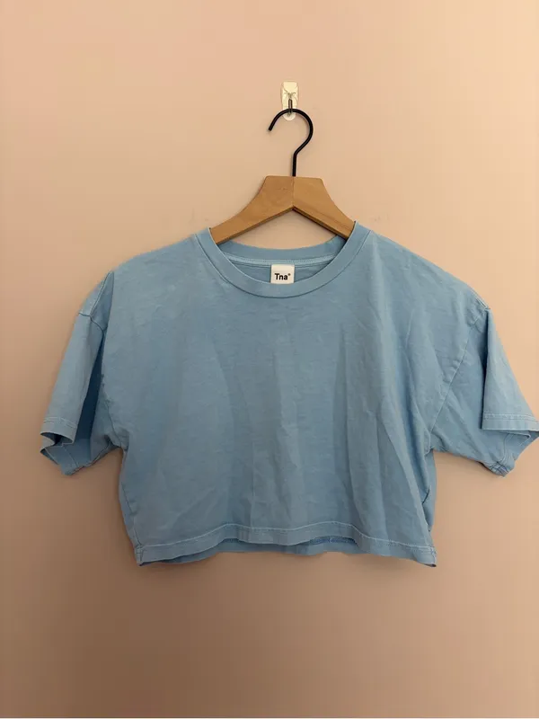 Aritzia TNA Laid Back Boxy Cropped T-shirt Light Blue XS - Image 2