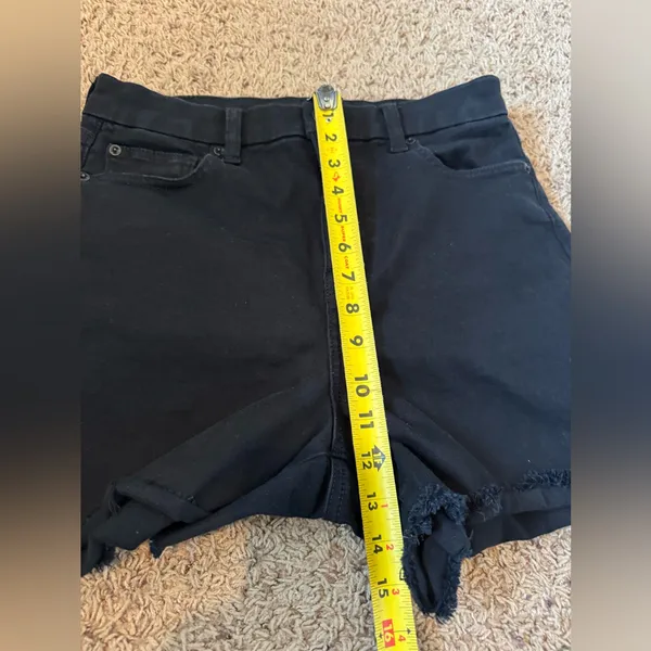 American Eagle Outfitters Curvy Hi-Rise Shortie Black Jean Shorts size 10 - Image 6