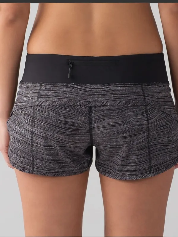 Lululemon speed short 4 way Stretch 2.5” size 6 - Image 11