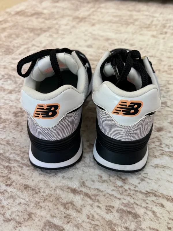New Balance - Image 2