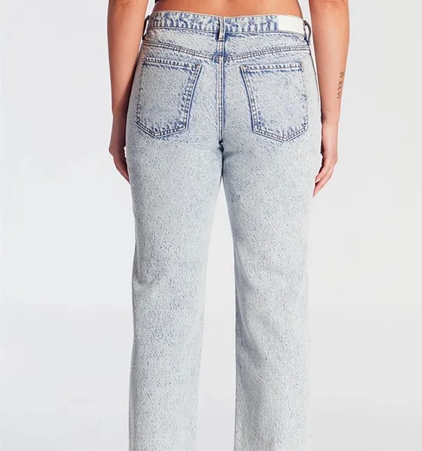 PacSun Jordyn Low-Rise Straight Jeans Light Indigo Acid Wash - Image 2