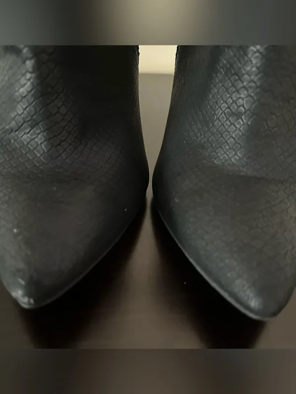BP Black Pointed Stiletto Ankle Booties- Sleek Textured Design - Image 13
