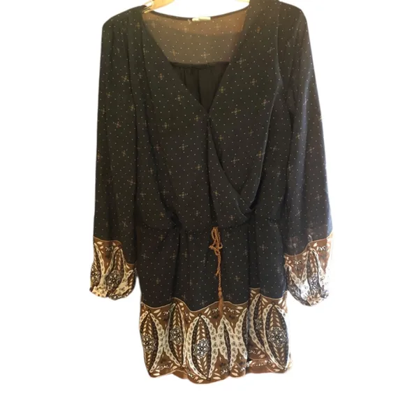 Bohemian Long Sleeved Semi Sheer Lined Romper Size XL Black and Brown - Image 2