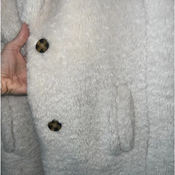 Faux fur coat from lulus. - Image 6